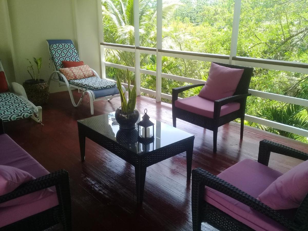 Royal Escape - 1 Hotel Anse La Raye Buitenkant foto
