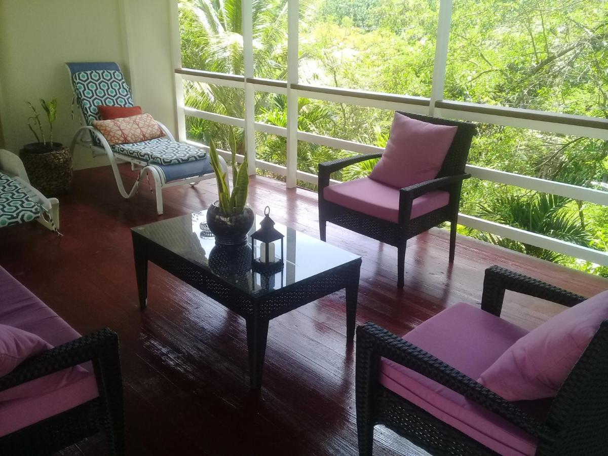 Royal Escape - 1 Hotel Anse La Raye Buitenkant foto