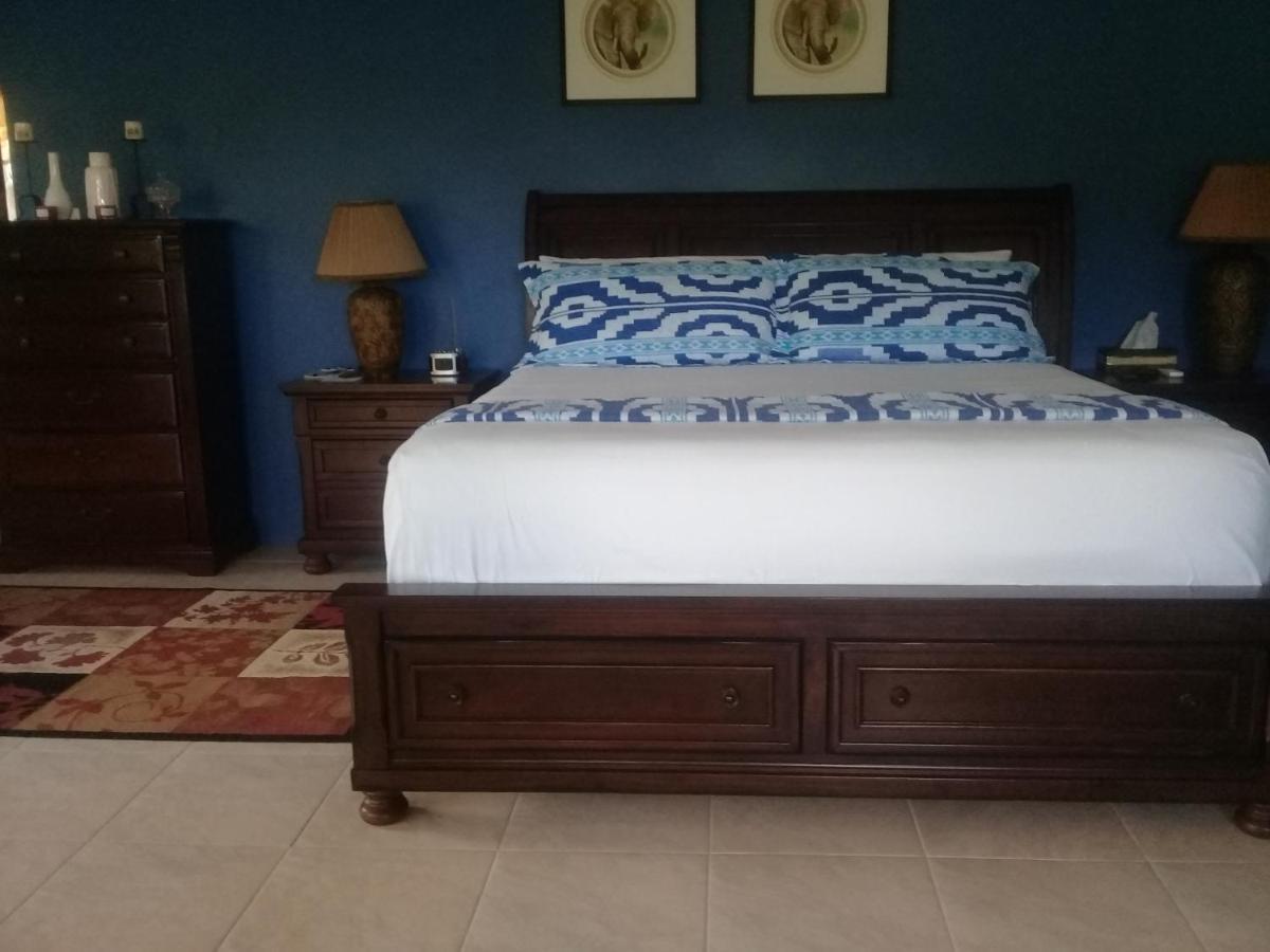 Royal Escape - 1 Hotel Anse La Raye Buitenkant foto